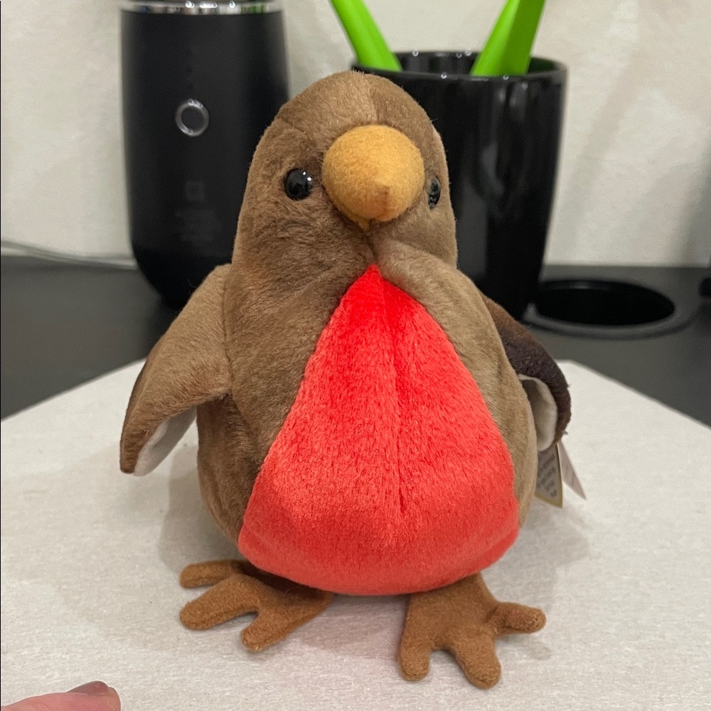 Ty Brown Plush Robin with Red Belly. “Early” born 1997